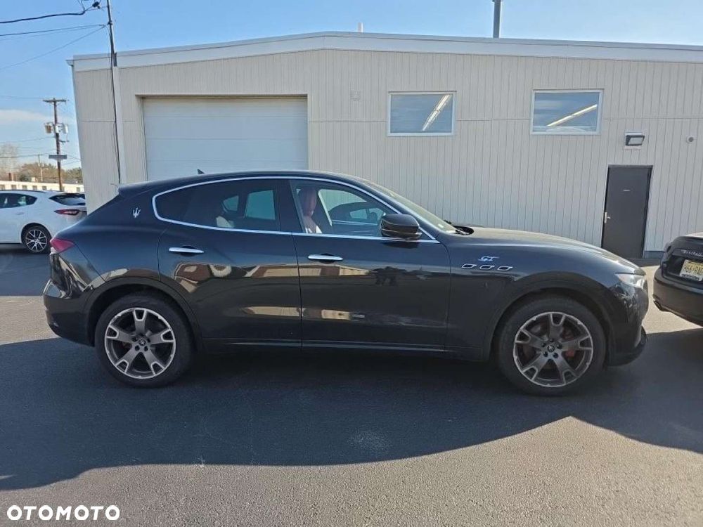 Maserati Levante - 5