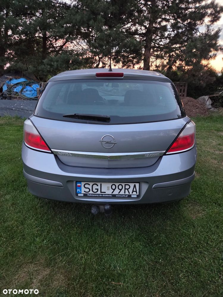 Opel Astra 1.7 CDTI - 9