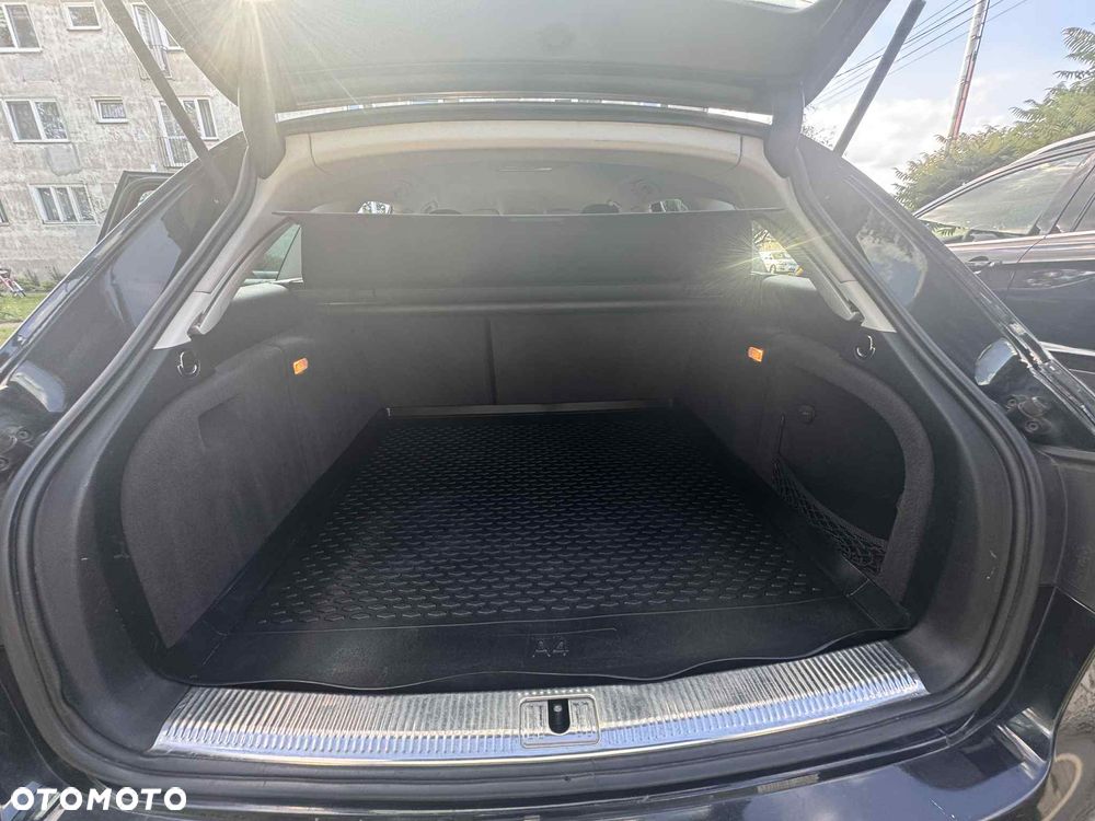 Audi A4 Avant 2.0 TDI - 10