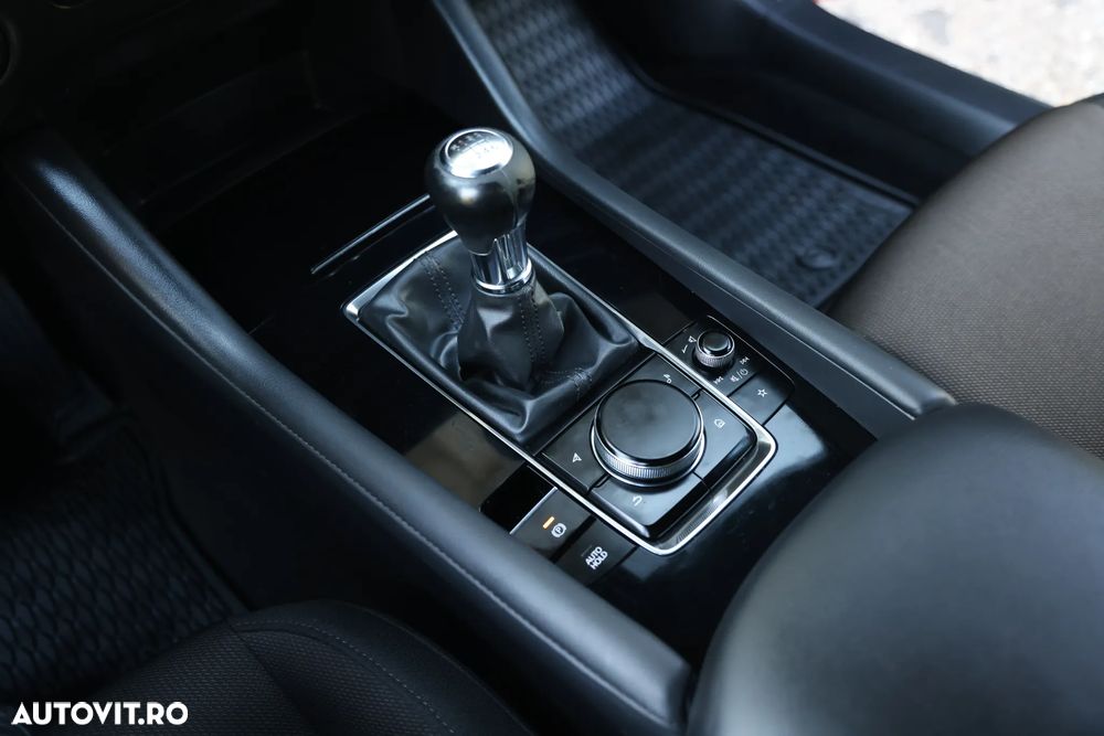 Mazda 3 e-Skyactiv G122 MHEV - 17