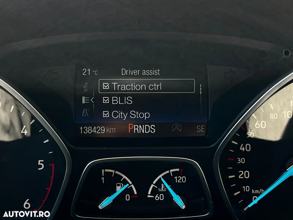 Ford Kuga 2.0 TDCi 4WD Powershift Vignale - 29