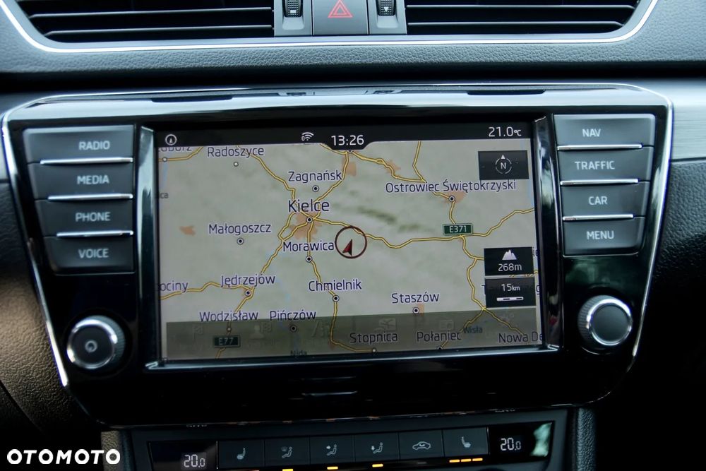 Skoda Superb 2.0 TDI DSG Ambition - 30