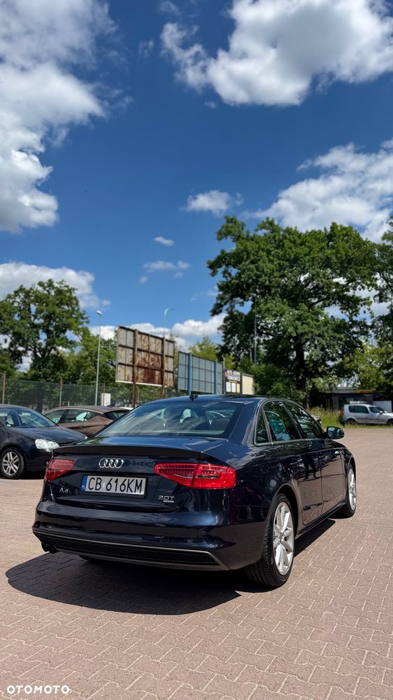 Audi A4 Limousine - 3