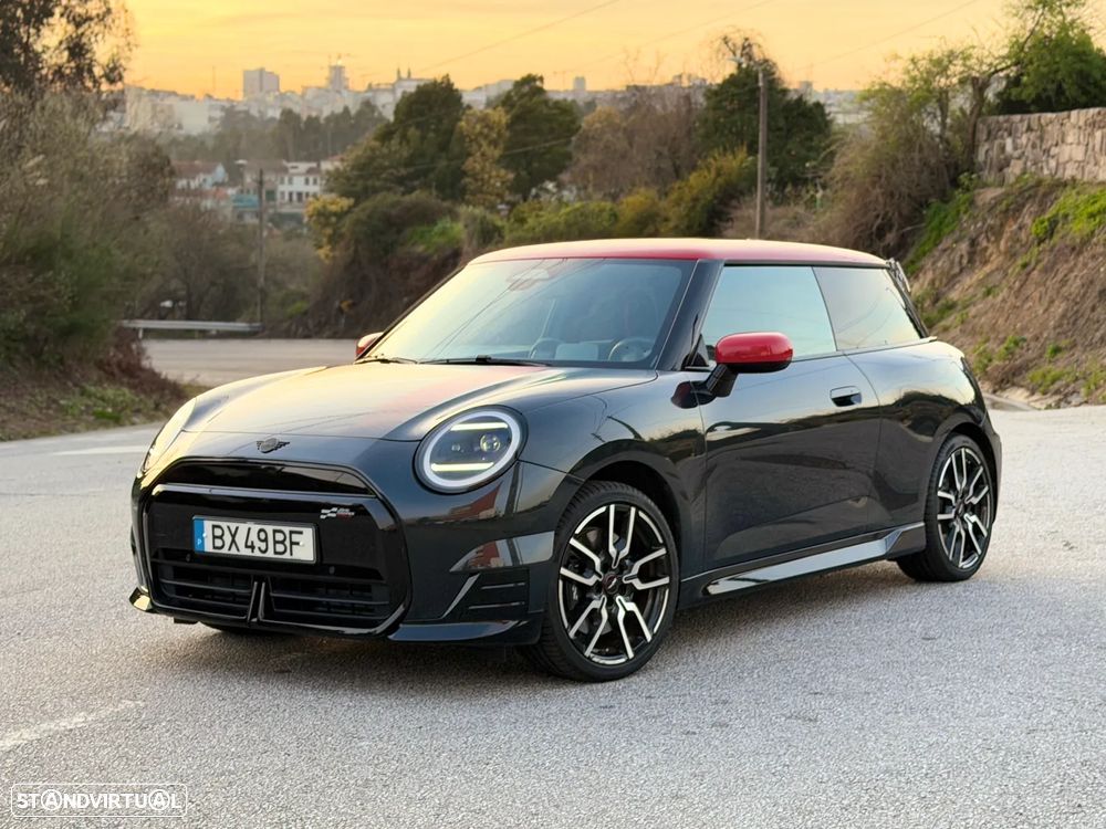MINI 3 Portas Cooper SE JCW M - 2