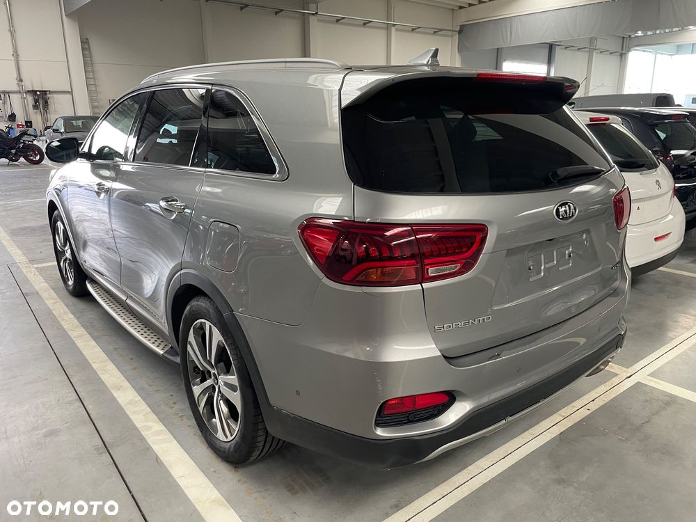Kia Sorento 2.2 CRDi DCT8 AWD Spirit Drive 7-Sitzer - 1
