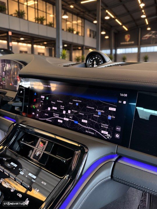 Porsche Panamera 4 E-Hybrid - 9