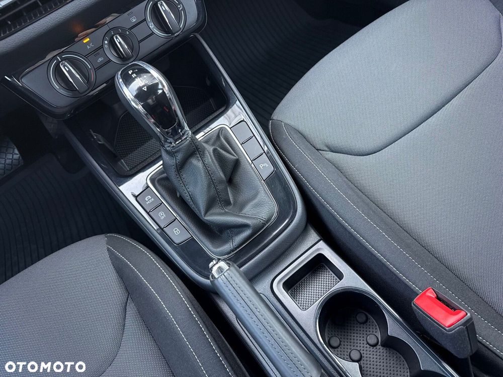 Skoda Fabia 1.0 TSI Selection DSG - 21
