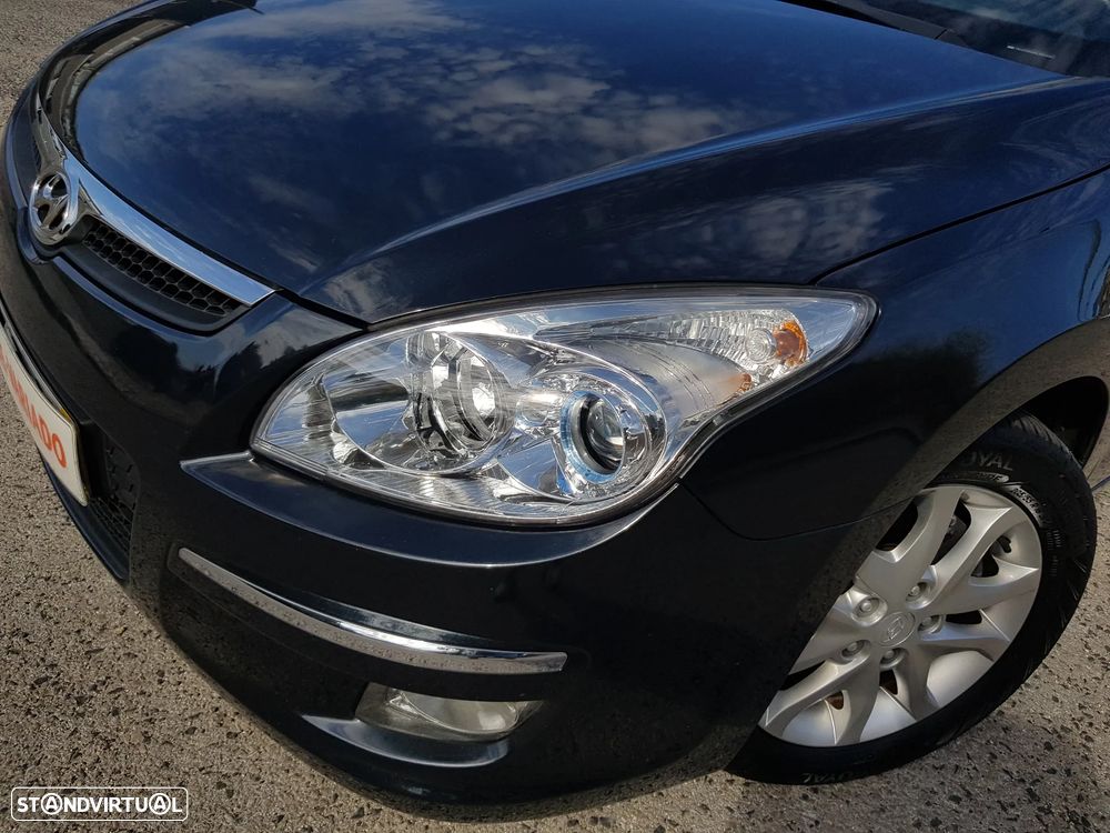 Hyundai i30 CW 1.4 CVVT Blue Comfort - 2