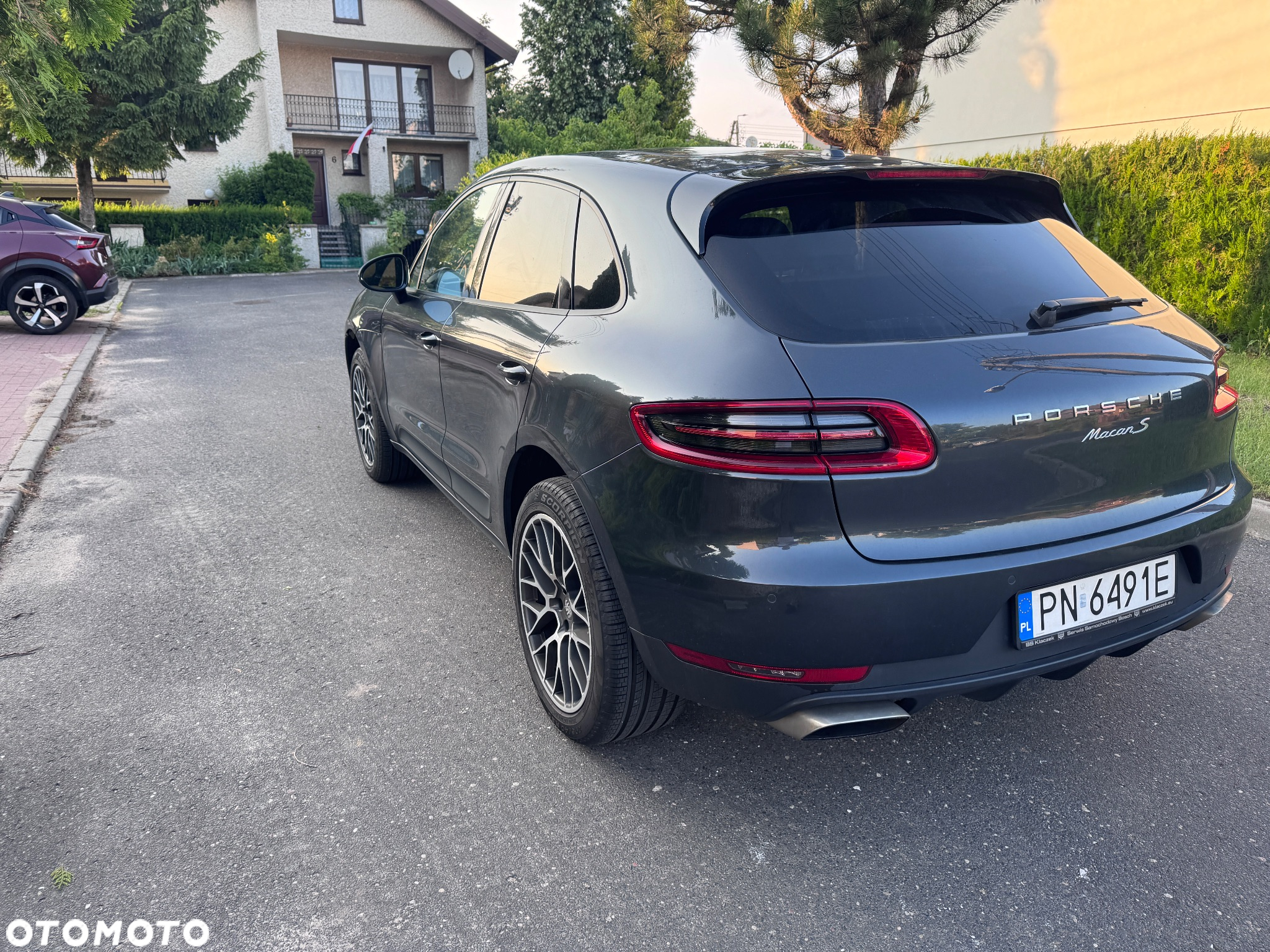 Porsche Macan Standard - 4
