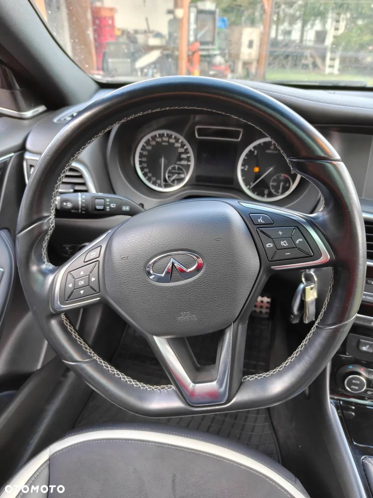 Infiniti Q30 1.5d Premium - 34