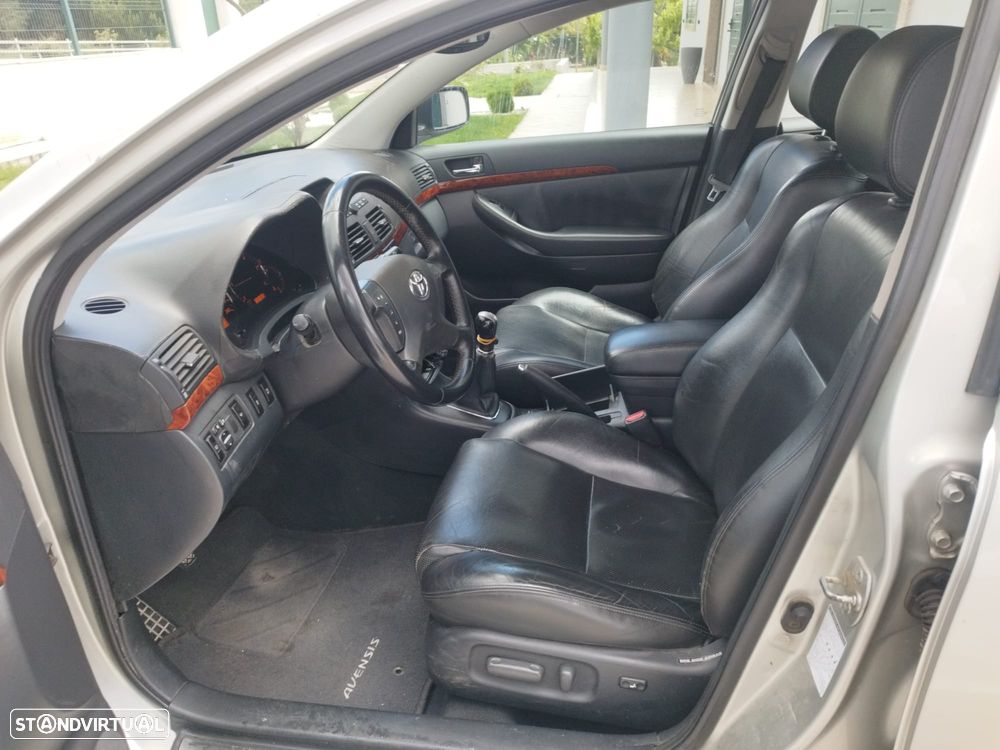 Toyota Avensis SD 2.0 D-4D Sol - 6
