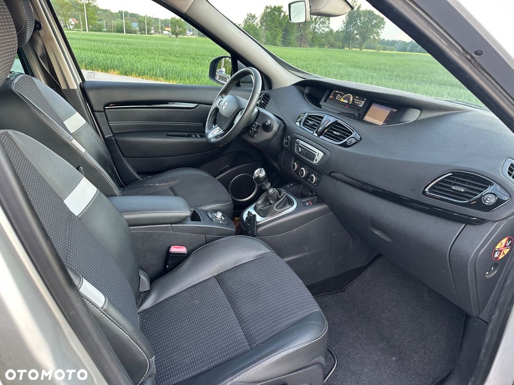 Renault Scenic 1.6 16V 110 Dynamique - 18