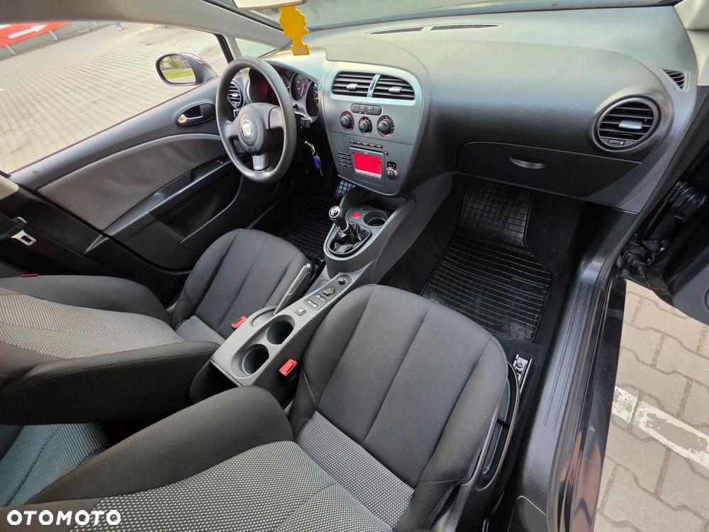 Seat Leon 1.6 Reference - 8