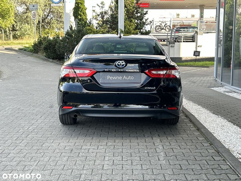 Toyota Camry 2.5 Hybrid Comfort CVT - 4
