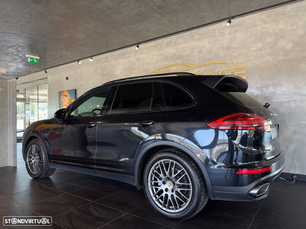 Porsche Cayenne Platinum Edition - 7