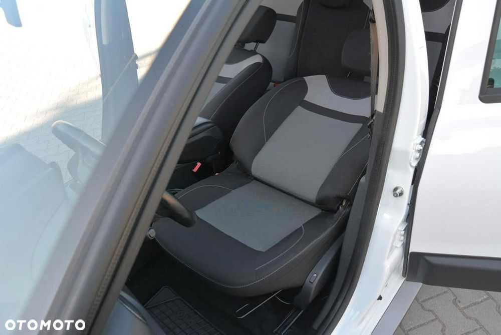 Dacia Duster 1.6 SL Off-Road - 19