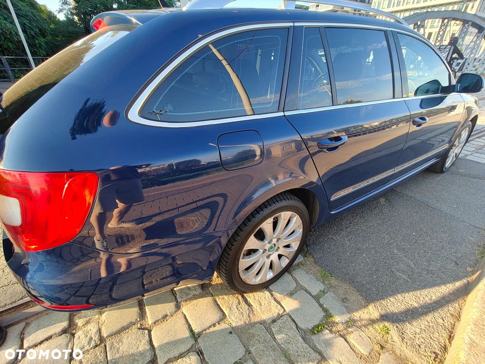 Skoda Superb 2.0 TDI 4x4 Elegance - 15