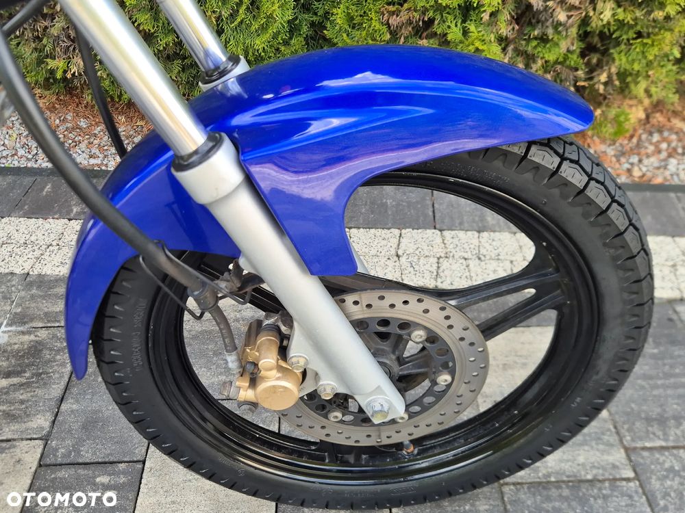 Yamaha YBR - 9