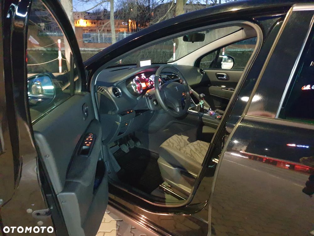 Peugeot 3008 1.6 HDi Active - 21