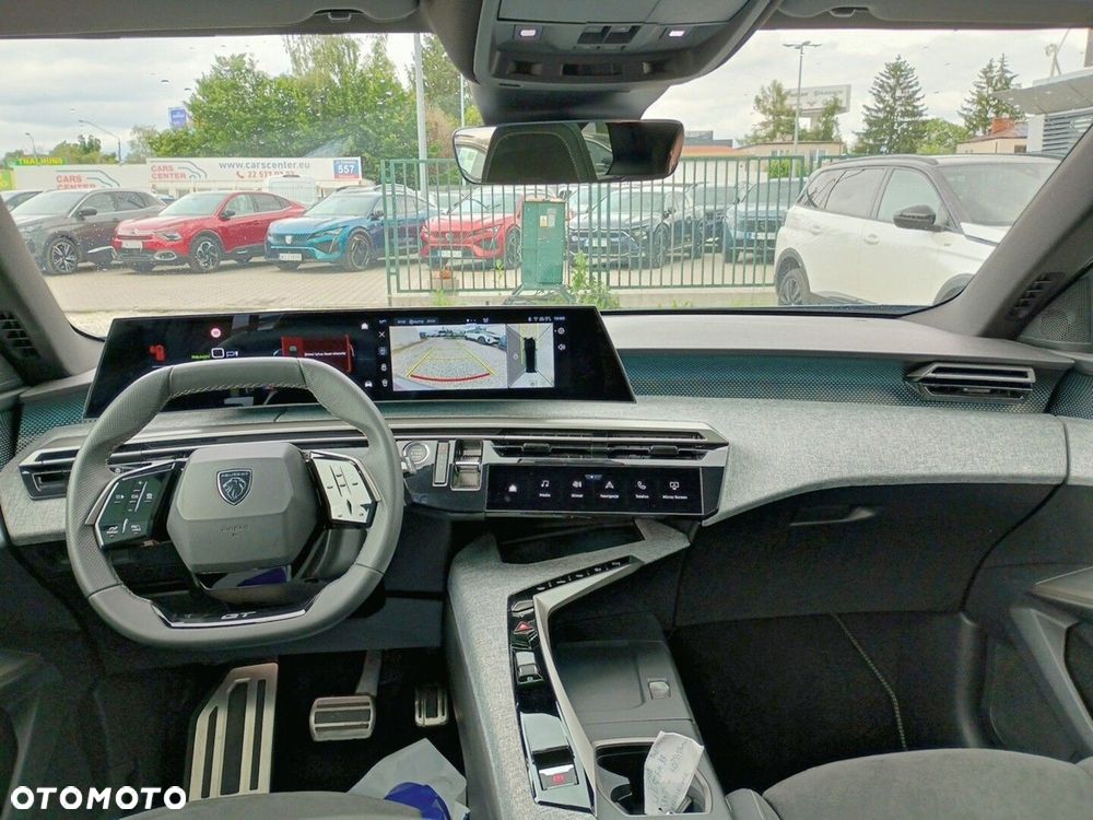 Peugeot E-5008 73kWh GT - 9