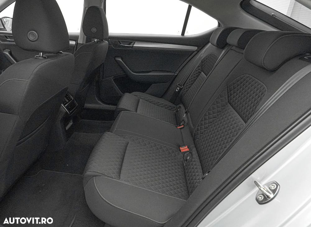 Skoda Superb 2.0 TDI DSG Style - 16