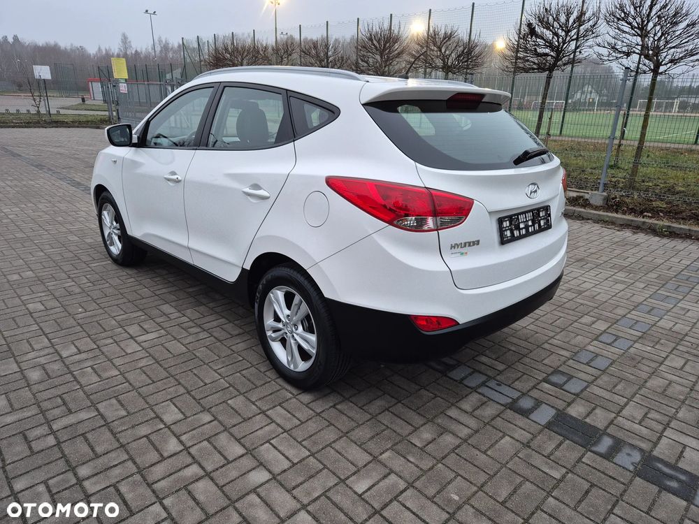 Hyundai ix35 1.6 2WD UEFA EURO 2012 Edition - 3