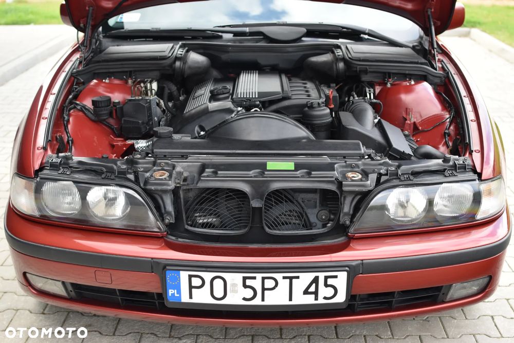 BMW 5 Series 2000 photo 4