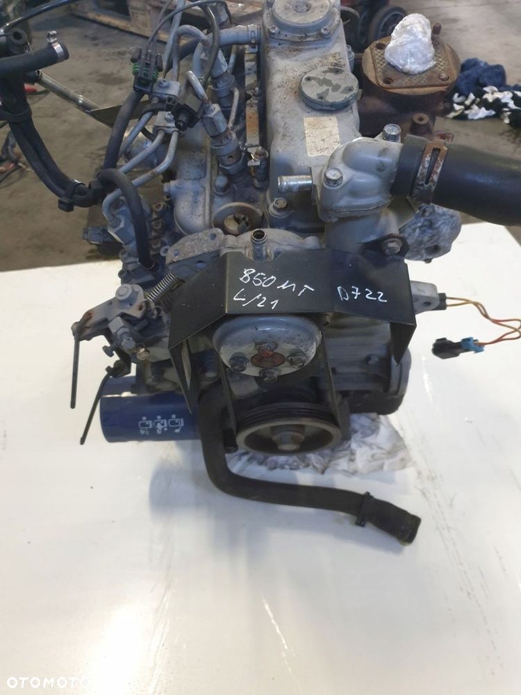 Silnik KUBOTA D722 - 1