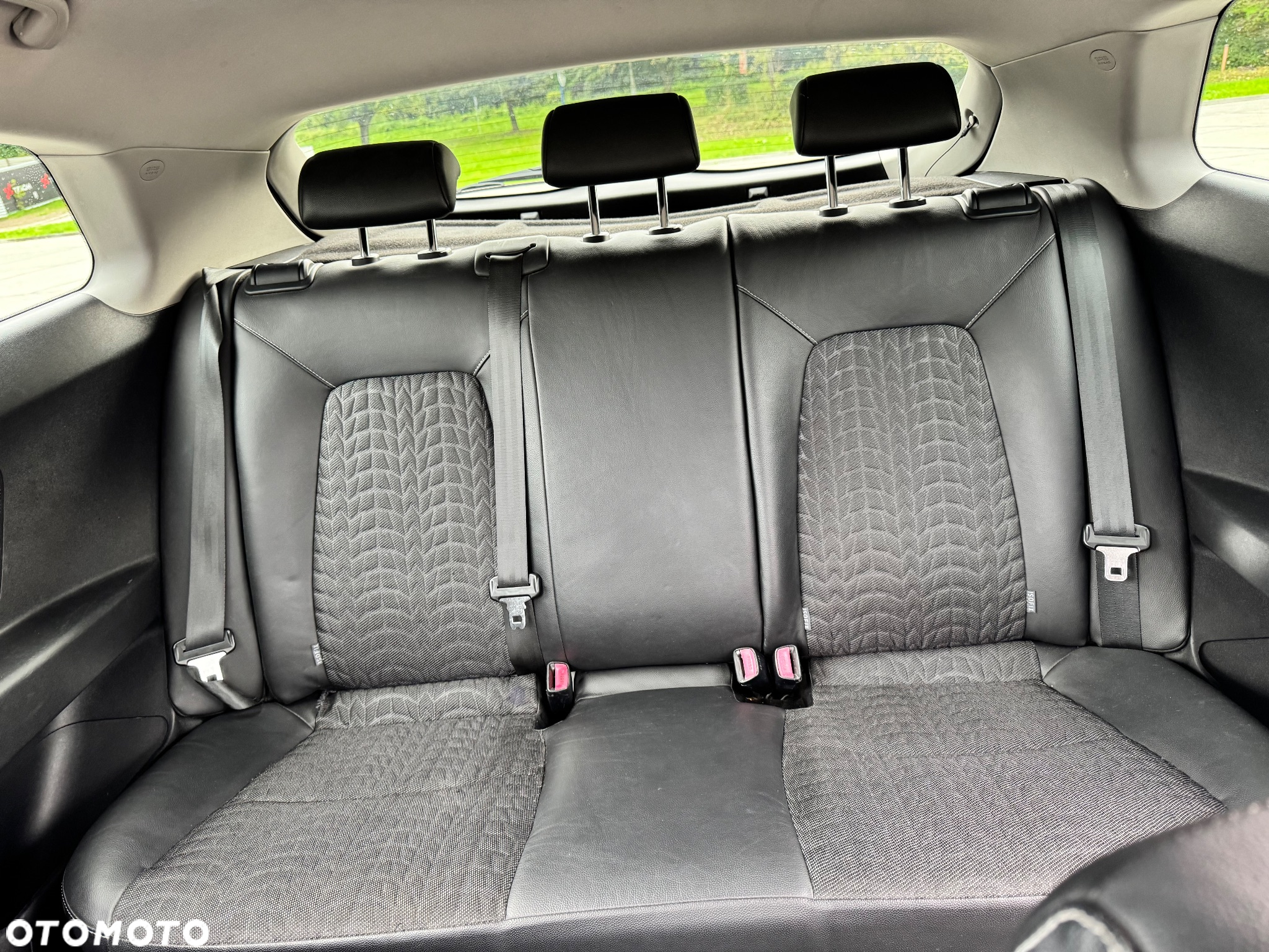 Kia Ceed - 12