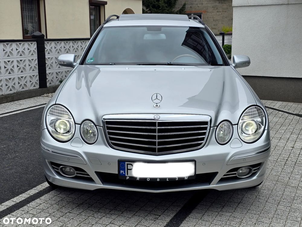Mercedes-Benz Klasa E 320 CDI 4-Matic Avantgarde - 31