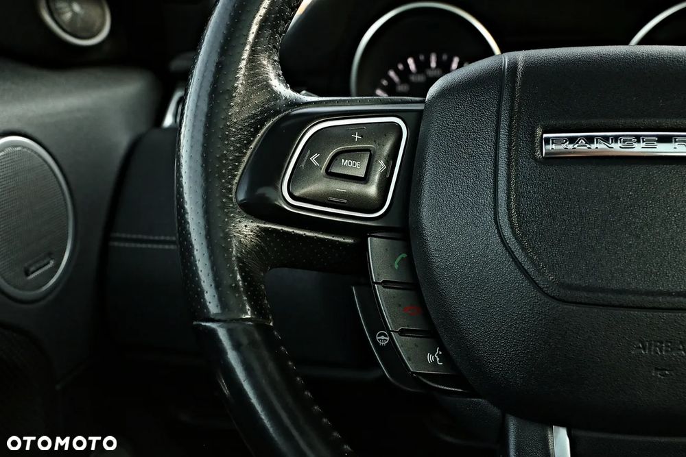 Land Rover Range Rover Evoque - 25