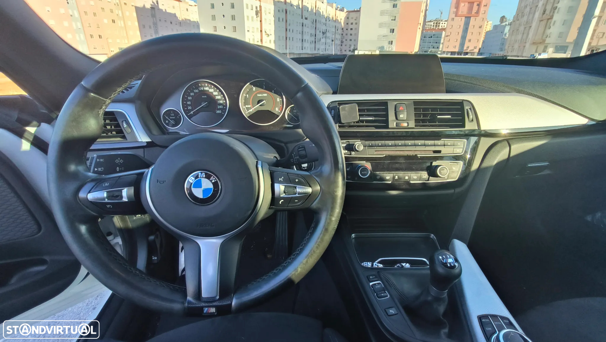 BMW 320 Gran Turismo d xDrive Pack M - 9