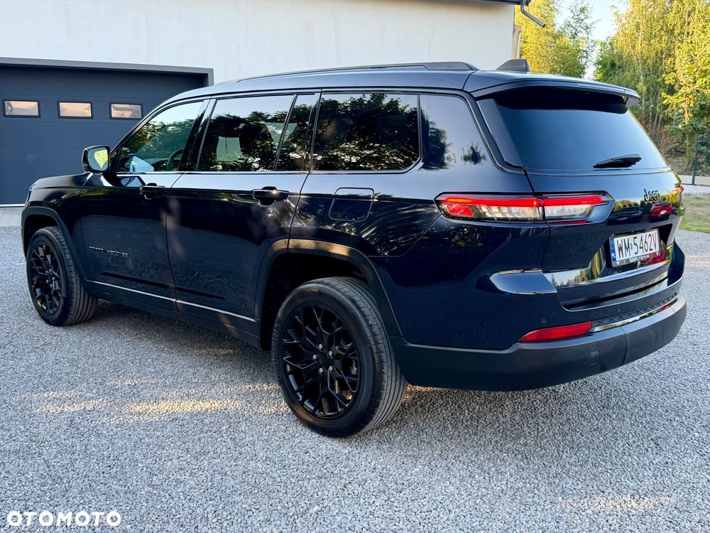 Jeep Grand Cherokee - 12