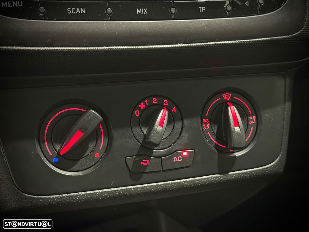 SEAT Ibiza ST 1.6 TDI Style - 12