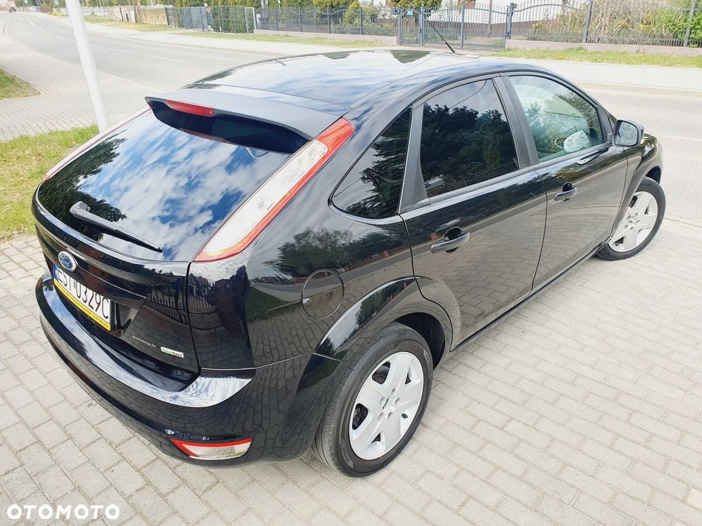 Ford Focus 1.8 Style - 22