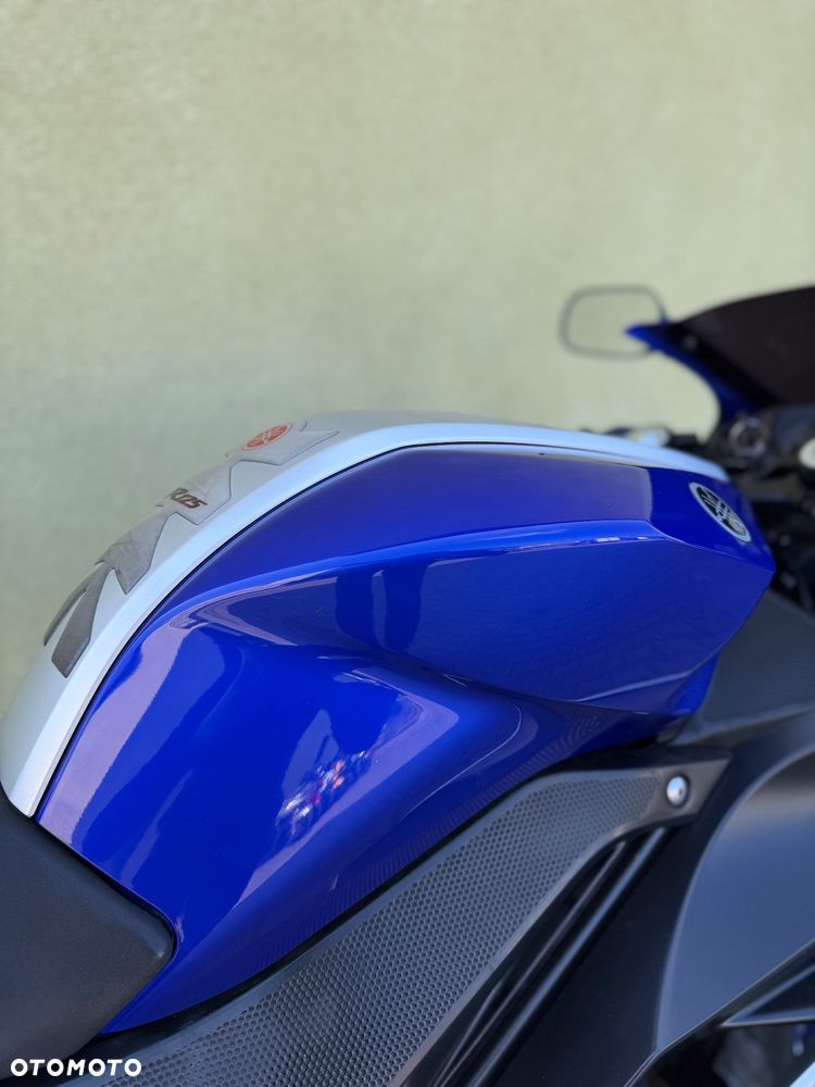 Yamaha YZF - 16
