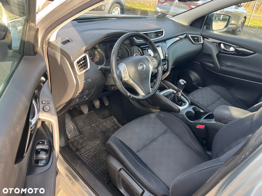 Nissan Qashqai 1.6 DIG-T N-Connecta - 9