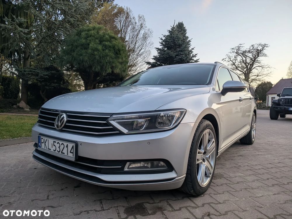 Volkswagen Passat 2.0 TDI SCR DSG Comfortline - 1