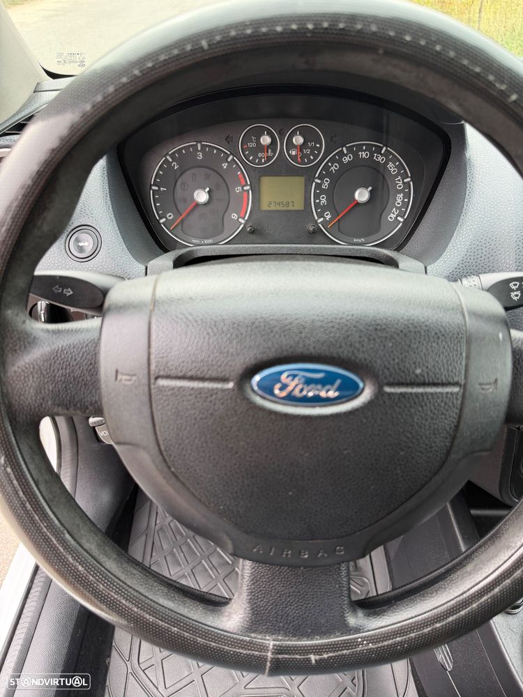 Ford Fiesta 1.4 TDCi Titanium - 19