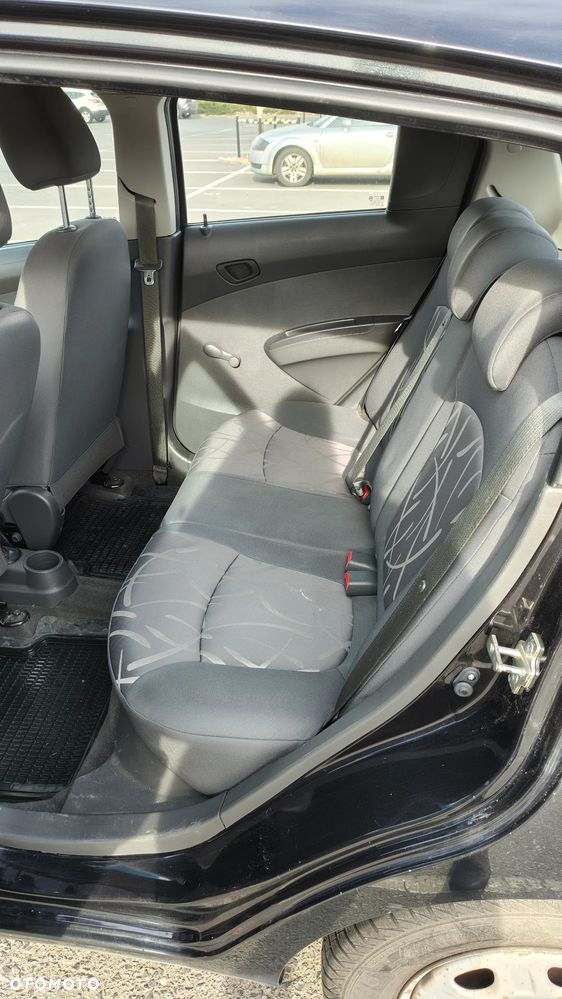 Chevrolet Spark 1.0 Base - 9