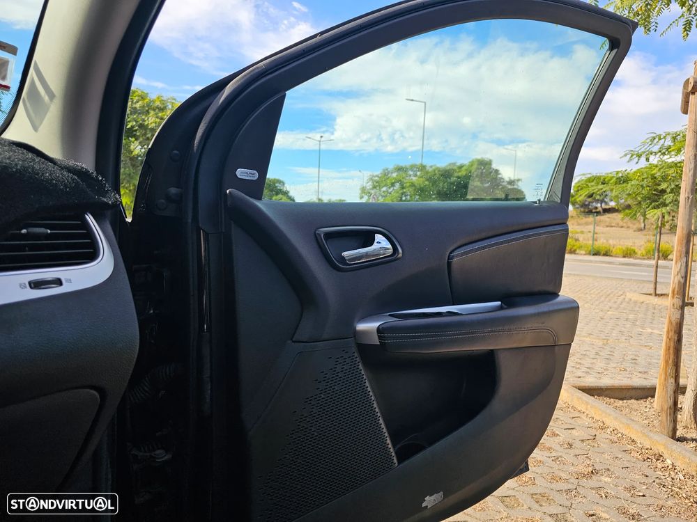 Fiat Freemont 2.0 M-Jet - 21