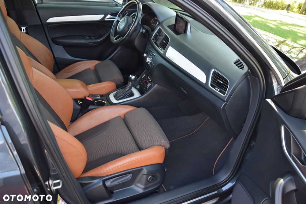 Audi Q3 2.0 TDI Quattro S tronic sport - 11