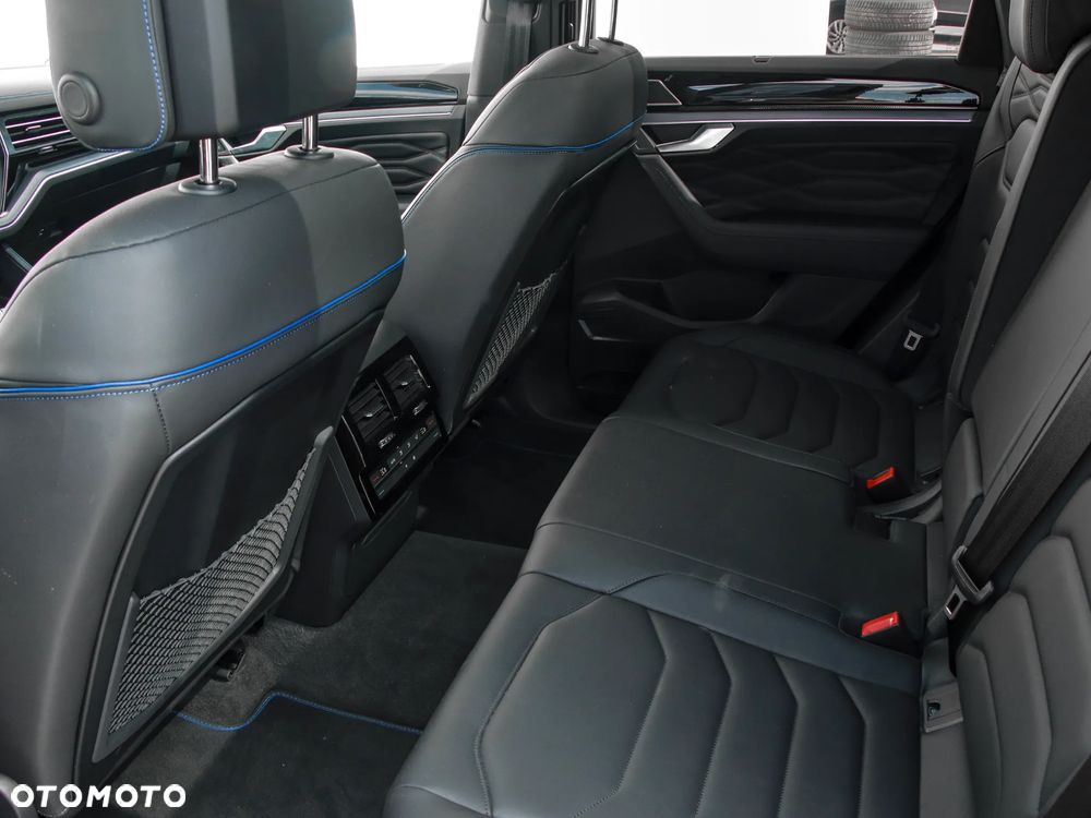 Volkswagen Touareg 3.0 V6 TFSI Plug-In Hybrid 4Motion R - 11