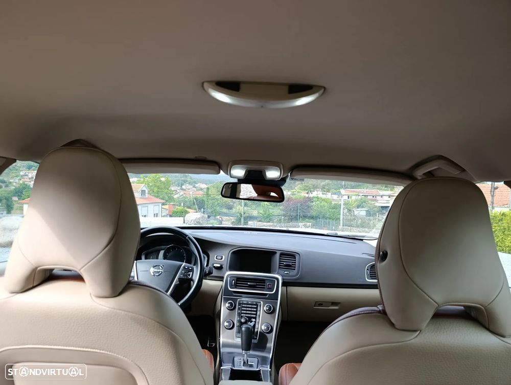 Volvo S60 T5 Powershift Summum - 32