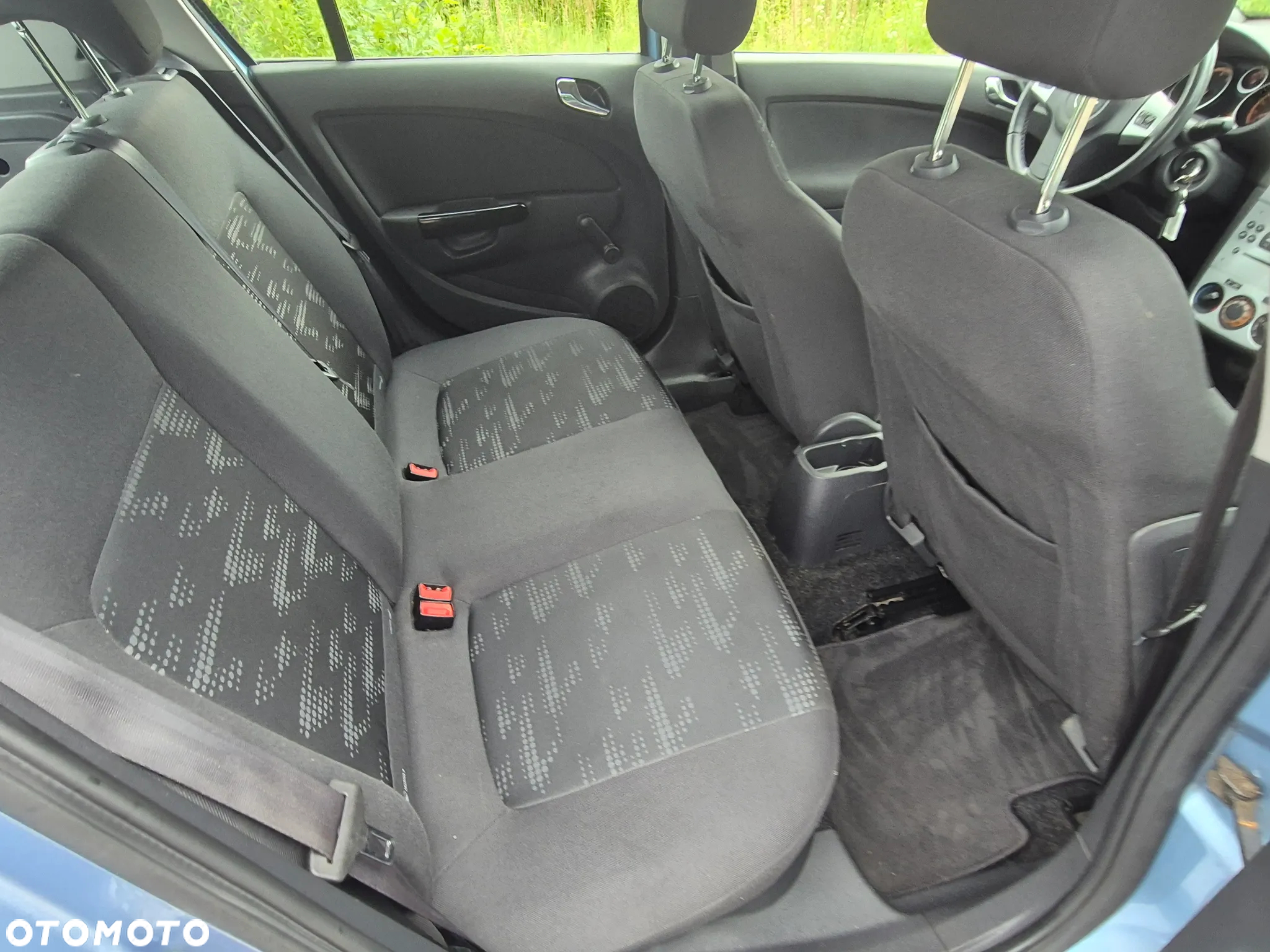 Opel Corsa 1.4 16V Edition - 12