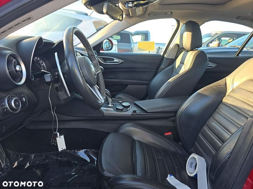 Alfa Romeo Giulia 2.0 Turbo TI Q4 - 6