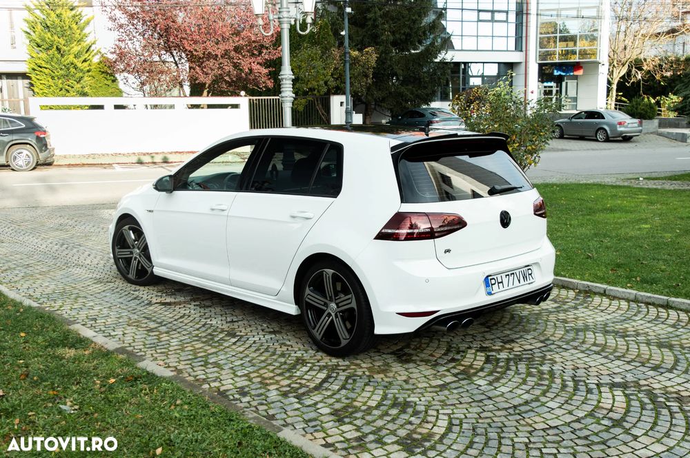 Volkswagen Golf - 19