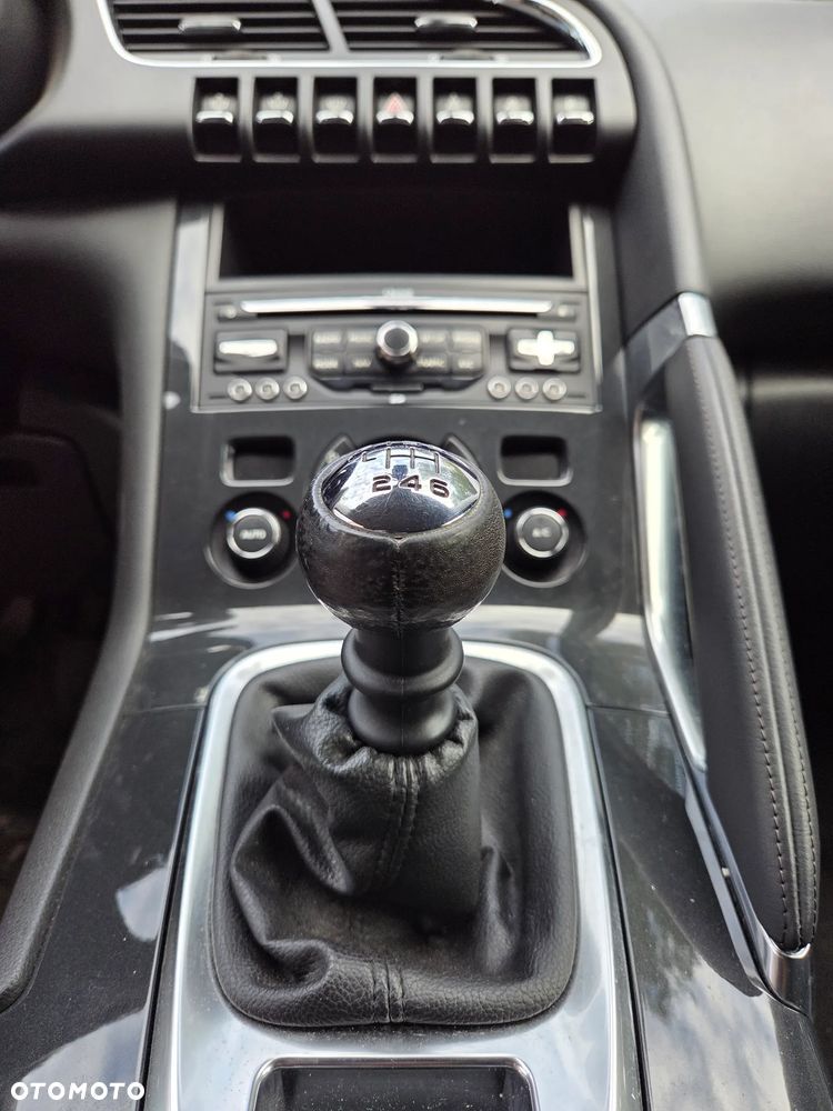 Peugeot 3008 1.6 Premium+ - 8
