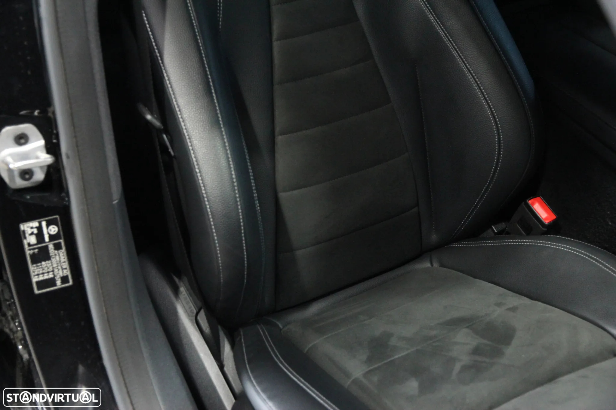 Mercedes-Benz E 300 d AMG - 11