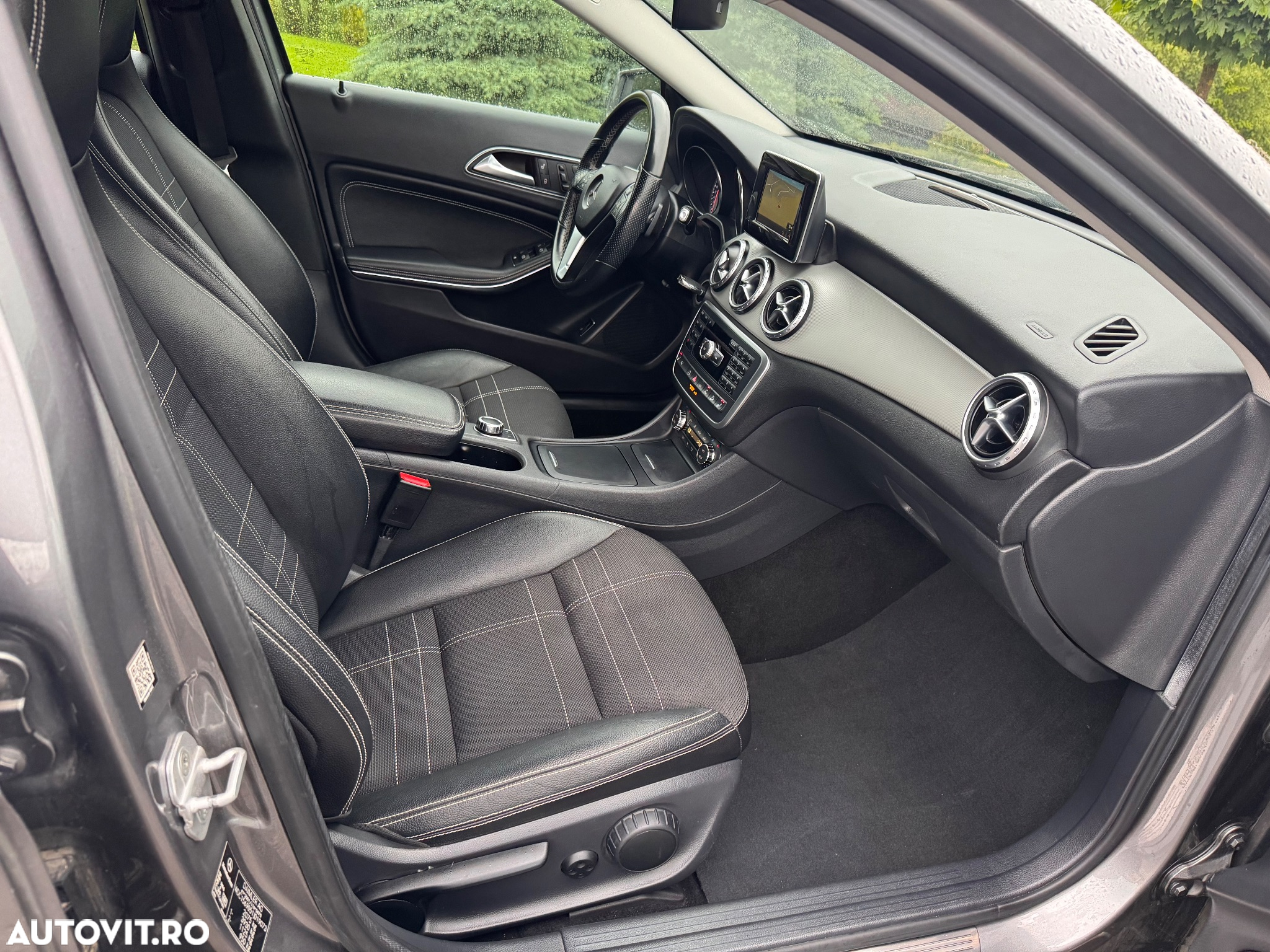 Mercedes-Benz GLA 220 CDI 4Matic 7G-DCT Urban - 28